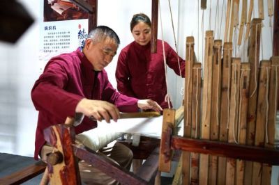 再次“出圈”！北京冬奧會運動員獲獎證書由雙林綾絹裱封